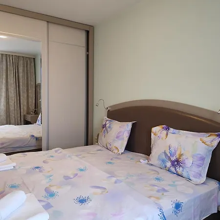 Апартаменты кай Apartment's Sarafovo *